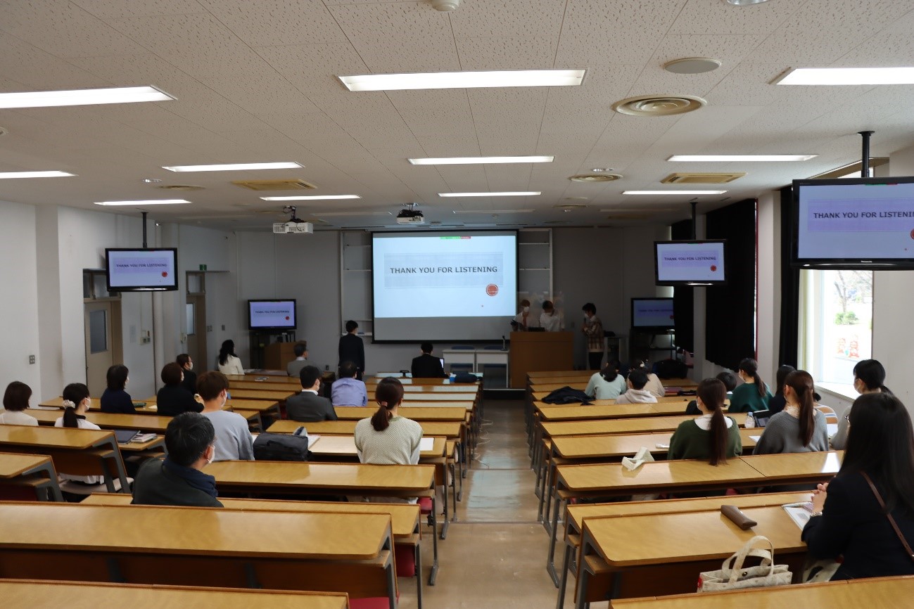令和4年度短期海外研修・バーチャル交換留学プログラム報告会を開催しました